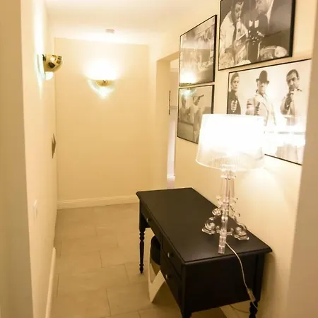 La Carat Apartment