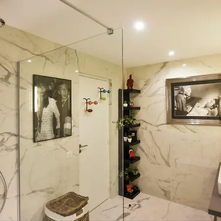 La Carat Apartment